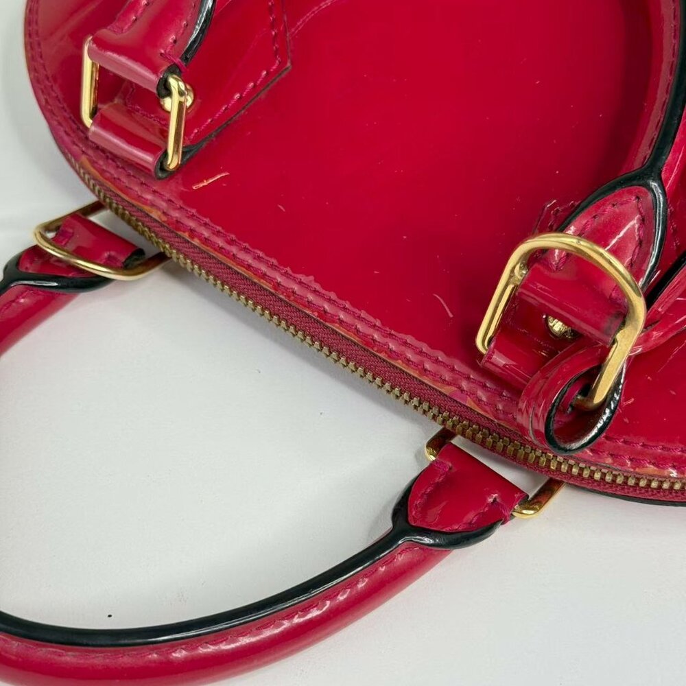 Louis Vuitton Vernis Red Alma BB Shoulder Bag With Classic Monogram Pattern - Picture 7 of 10